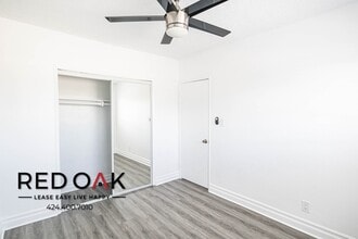 12520 Lakewood Blvd in Downey, CA - Foto de edificio - Building Photo