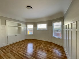210 Frisbie St, Unit D in Oakland, CA - Building Photo