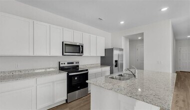 206 NW Pinwheel St in Gentry, AR - Building Photo - Building Photo