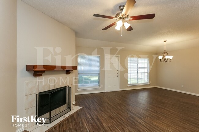 805 Shadybrook Ln in Seagoville, TX - Building Photo - Building Photo