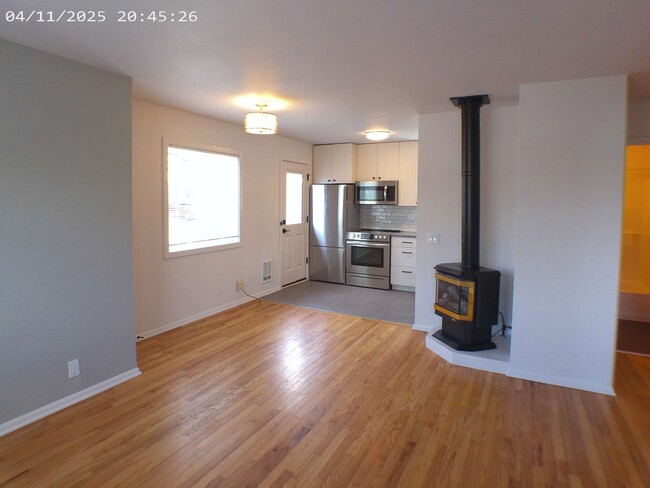 3712 SE 56th Ave in Portland, OR - Foto de edificio - Building Photo