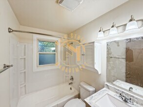 2230 Mahon Ct in Green Bay, WI - Building Photo - Building Photo