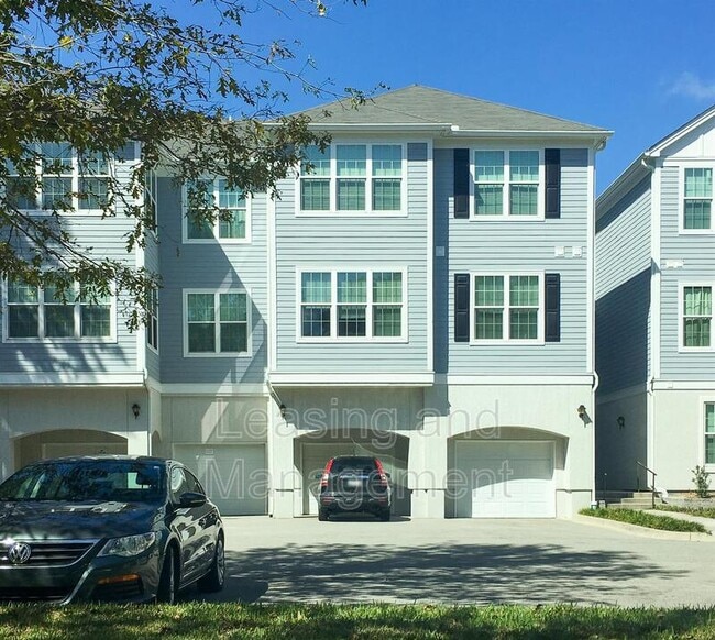 property at 60 Fenwick Hall Allee