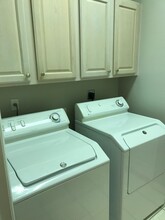 1727 San Silvestro Dr in Venice, FL - Foto de edificio - Building Photo