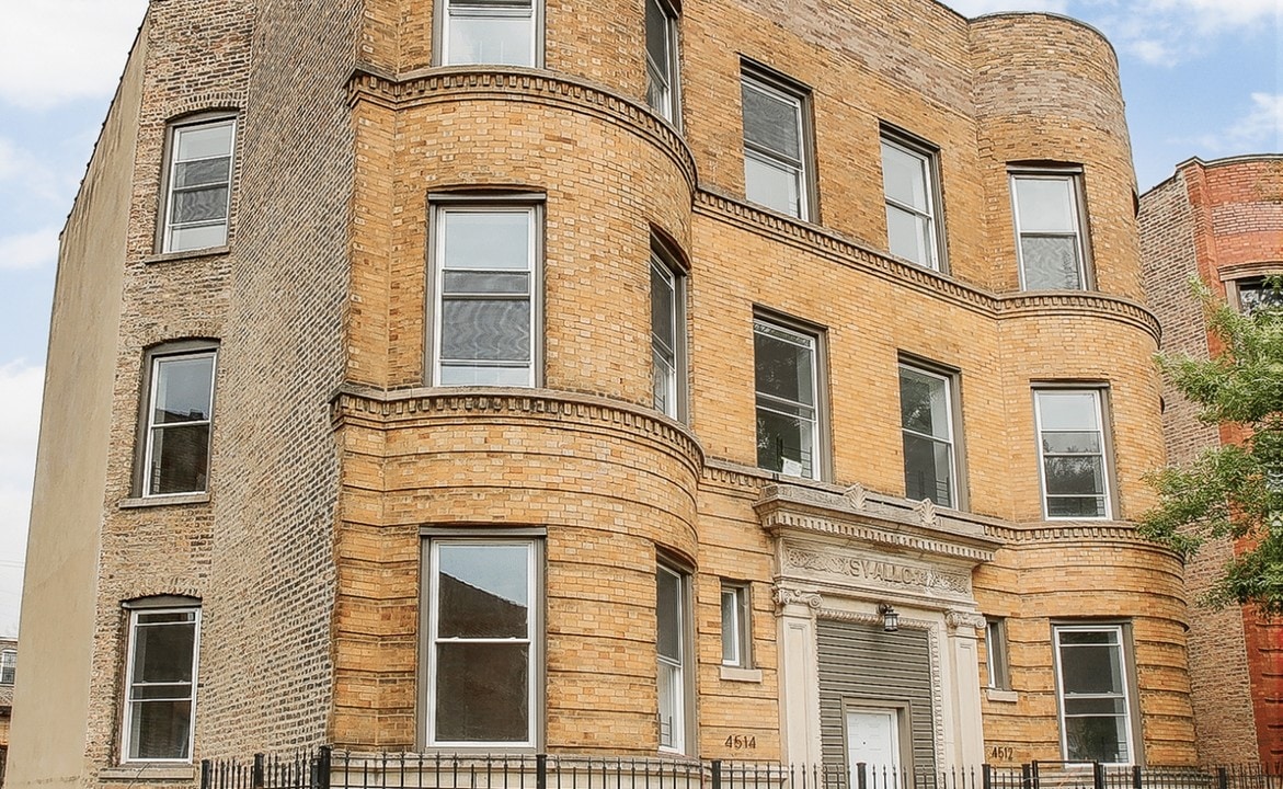 4512 S Calumet Ave in Chicago, IL - Foto de edificio