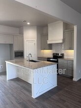 5256 Red Maple Ave in Washington, OK - Building Photo - Building Photo