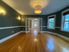 10 Grovenor Rd, Unit 2 in Boston, MA - Building Photo - Building Photo
