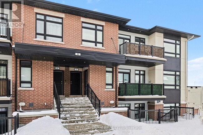 35 Overberg Way in Ottawa, ON - Building Photo - Building Photo
