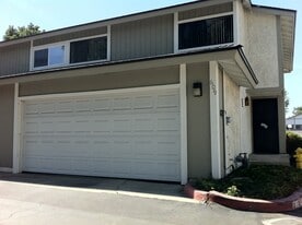 609 S College Ave in Claremont, CA - Building Photo