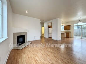 6924 SW Kim Pl in Aloha, OR - Building Photo - Building Photo