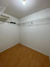 8237 NW 8th Ct in Plantation, FL - Foto de edificio - Building Photo