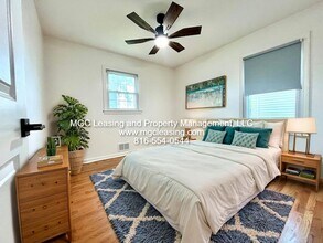 223 SW Opal Dr in Lee's Summit, MO - Building Photo - Building Photo