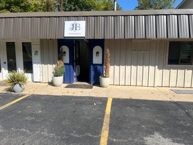 627 Prospect Ave S in Hartville, OH - Building Photo - Building Photo