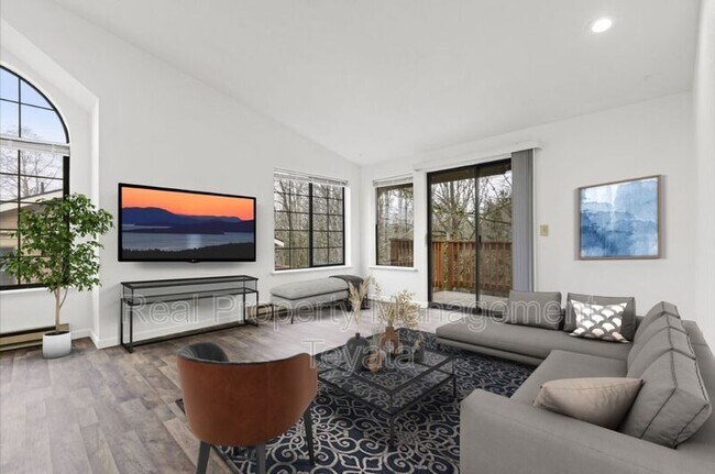 property at 1338 Puget St