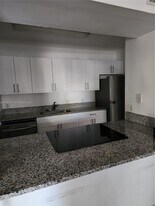 4321 W McNab Rd in Pompano Beach, FL - Building Photo