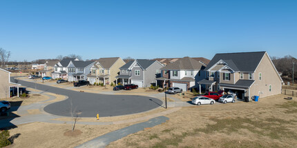 Reserve at Ashlyn Creek in Mooresville, NC - Building Photo - Building Photo