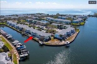 5006 Starfish Dr SE, Unit A in St. Petersburg, FL - Building Photo