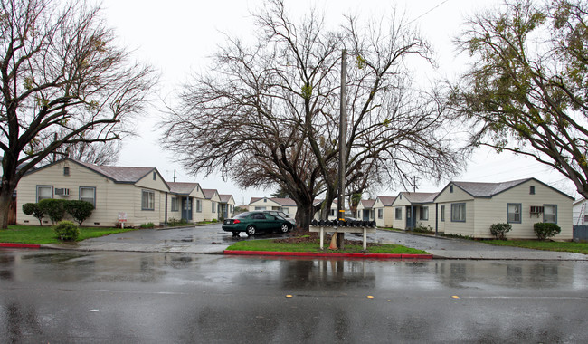 1032 South Ave in Turlock, CA - Building Photo - Building Photo