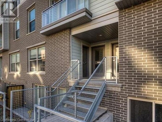 62 Balsam St