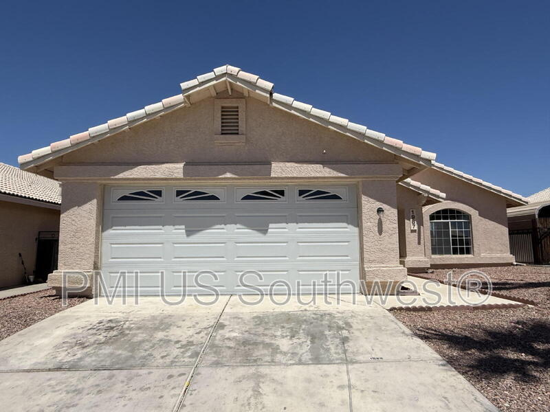 1987 Easy St in Fort Mohave, AZ - Building Photo