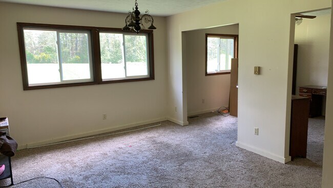 273 Brookins Ln in Dillwyn, VA - Building Photo - Building Photo