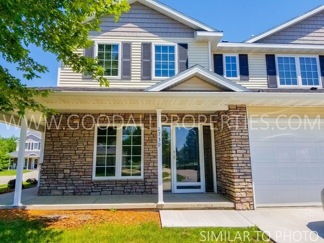 property at 2005 SW 35th St