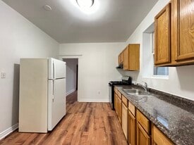20 Morton Pl, Unit 1R in Jersey City, NJ - Building Photo