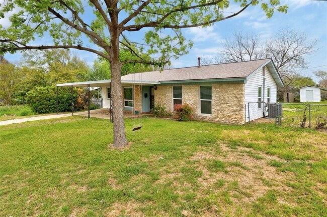 2713 Friar Tuck Ln in Austin, TX - Building Photo - Building Photo