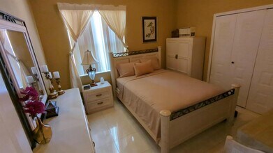 1481 SW 105th Ave in Pembroke Pines, FL - Building Photo - Building Photo