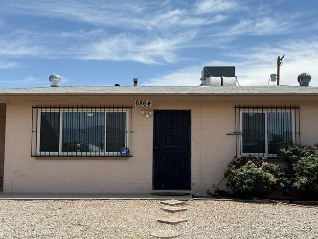 property at 6864 E Nelson Dr