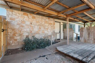 800 Osage Dr in Leander, TX - Building Photo - Building Photo