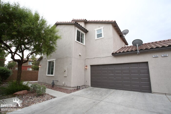 7936 Violet Dawn St in Las Vegas, NV - Building Photo