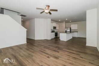 304 Sunnymeade Ln in Jarrell, TX - Building Photo - Building Photo
