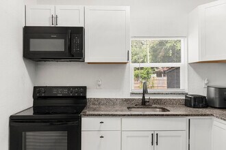 2213 E 18th Ave in Tampa, FL - Building Photo - Building Photo