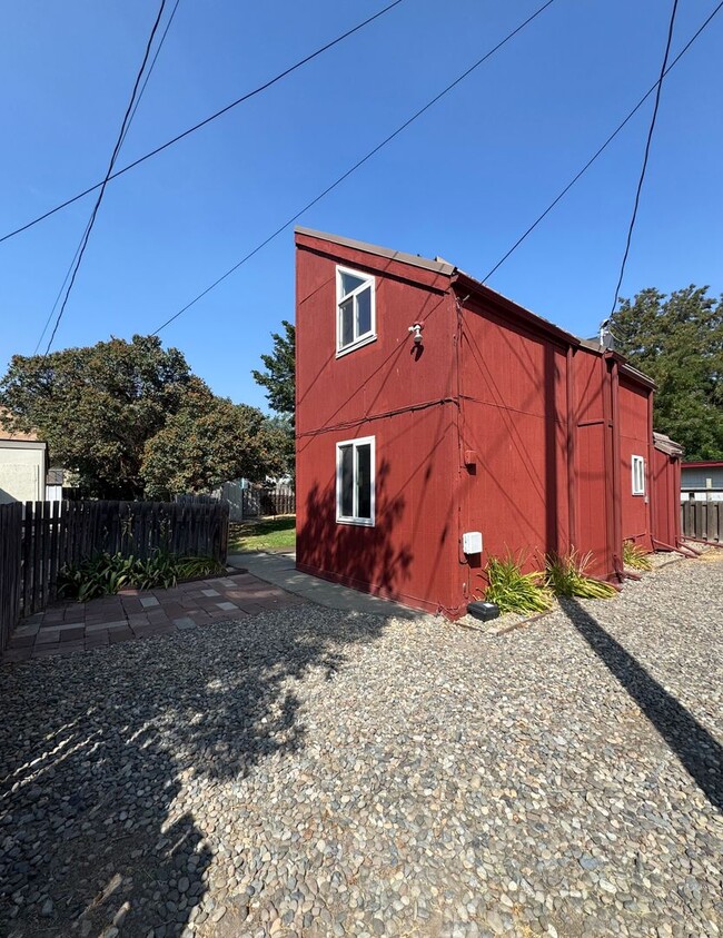302 S Walnut St in Ellensburg, WA - Building Photo - Building Photo