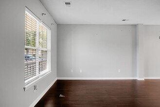611 Resinwood Rd in Moncks Corner, SC - Building Photo - Building Photo