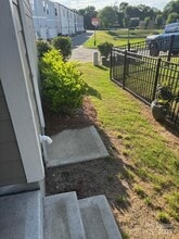 226 Johnston Dr in Pineville, NC - Building Photo - Building Photo
