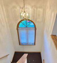 2708 W 37th Plz, Unit 1 in Chicago, IL - Building Photo - Building Photo
