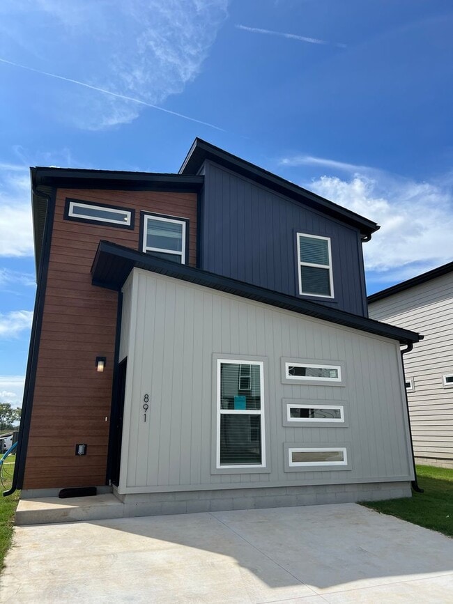 property at 891 Ventnor Ave