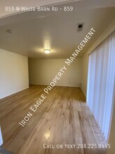 859 N White Barn Rd in Kuna, ID - Building Photo - Building Photo