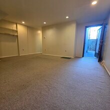 740 E Passyunk Ave, Unit A in Philadelphia, PA - Building Photo - Building Photo