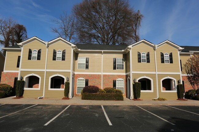 Sierra West Townhomes in Norcross, GA - Building Photo - Building Photo