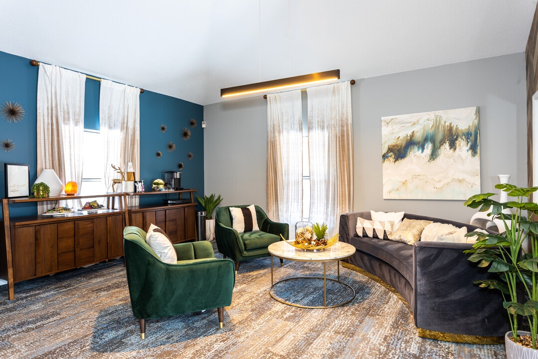 ReNew Cross Creek in St. Louis, MO - Foto de edificio