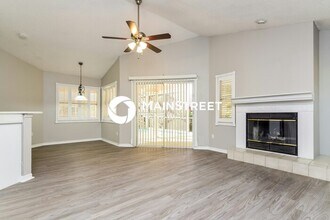 812 Crestridge Dr in Tarpon Springs, FL - Building Photo - Building Photo