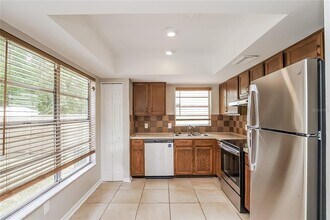 1000 McCully Ct in Oviedo, FL - Building Photo - Building Photo