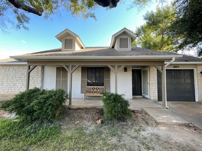 property at 1809 Prairie Star Ln