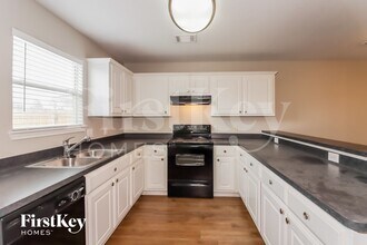 4506 Nueces River Loop in Spring, TX - Foto de edificio - Building Photo