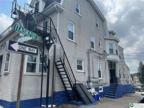 702 Wyandotte St in Bethlehem, PA - Building Photo - Building Photo