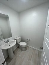 10718 Norfolk View Ct in Las Vegas, NV - Building Photo - Building Photo