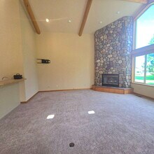 207 Bridger Dr in Bigfork, MT - Building Photo - Building Photo